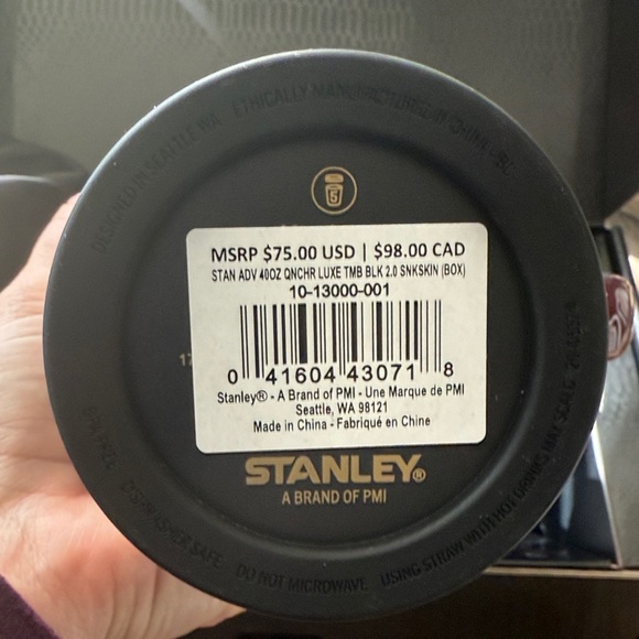 Brand New 40oz Black Snakeskin The Quencher Luxe H2.0 FlowState Tumbler - Picture 5 of 11